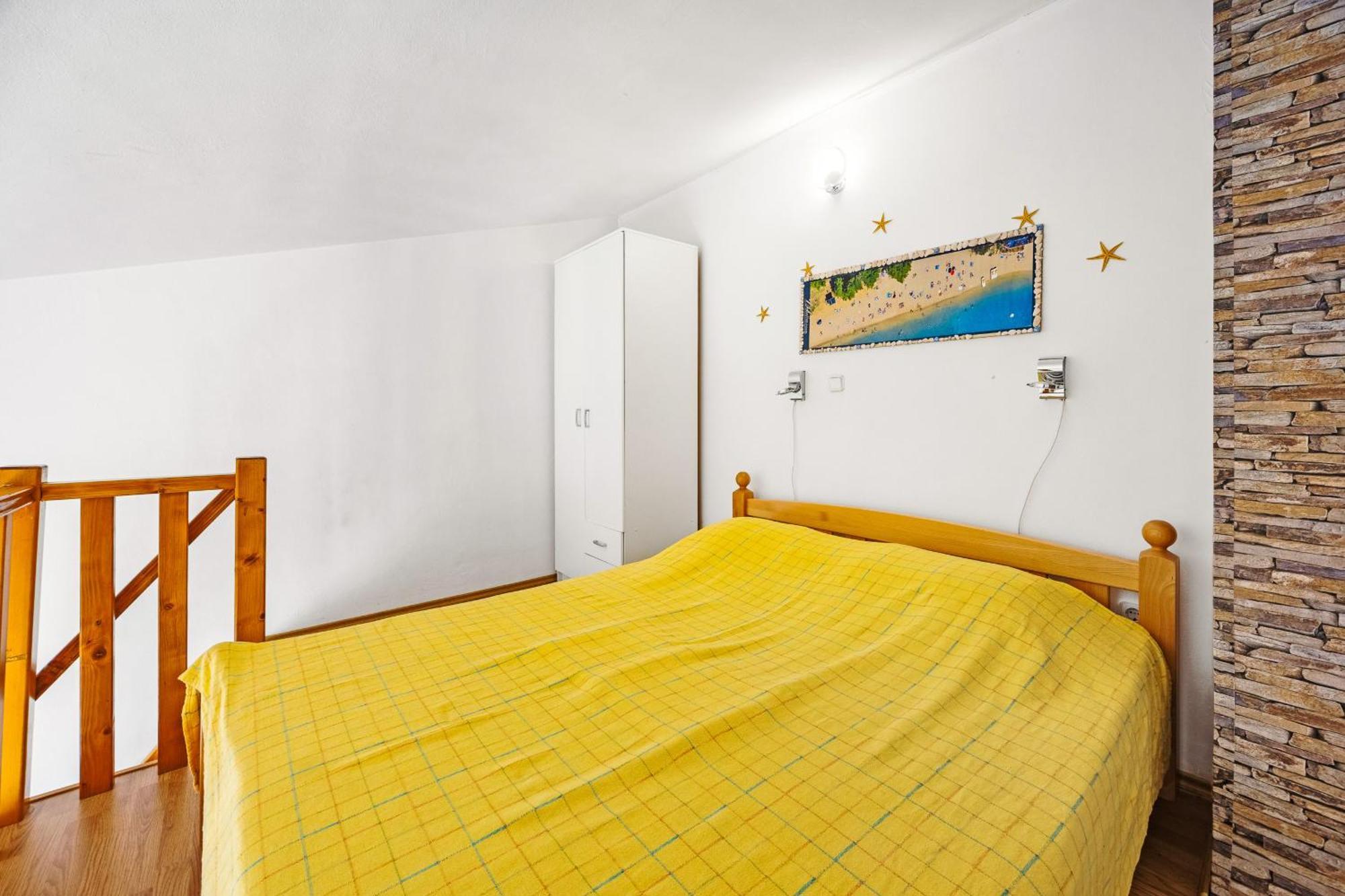 Apartments Mijic Medulin Bagian luar foto