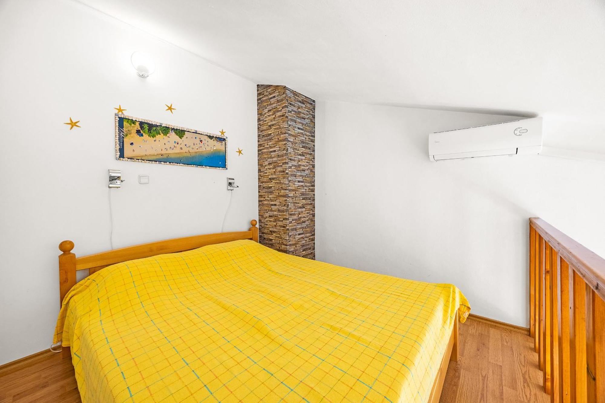 Apartments Mijic Medulin Bagian luar foto