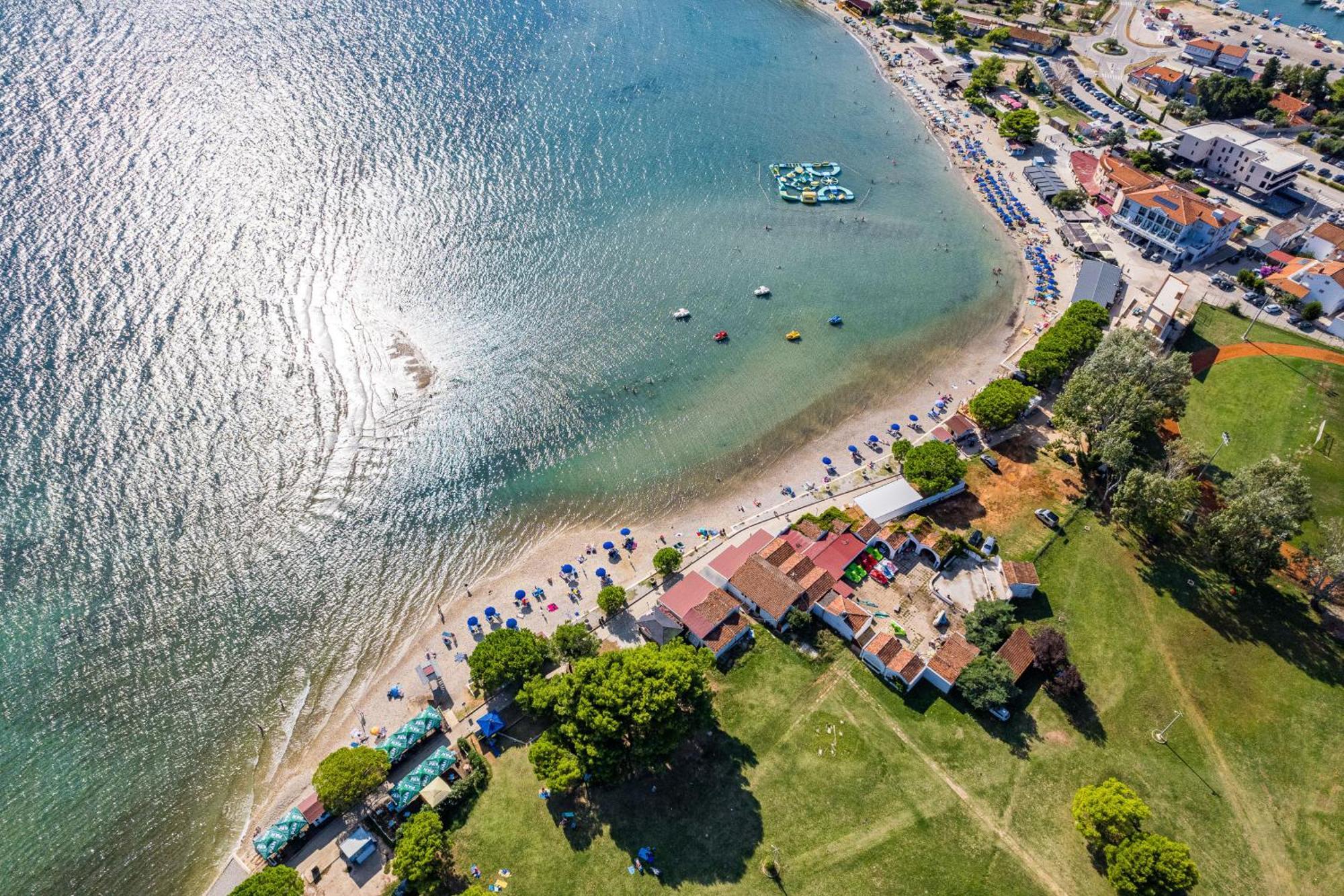 Apartments Mijic Medulin Bagian luar foto
