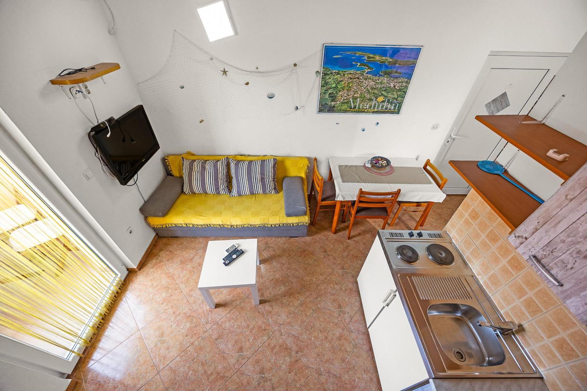 Apartments Mijic Medulin Bagian luar foto